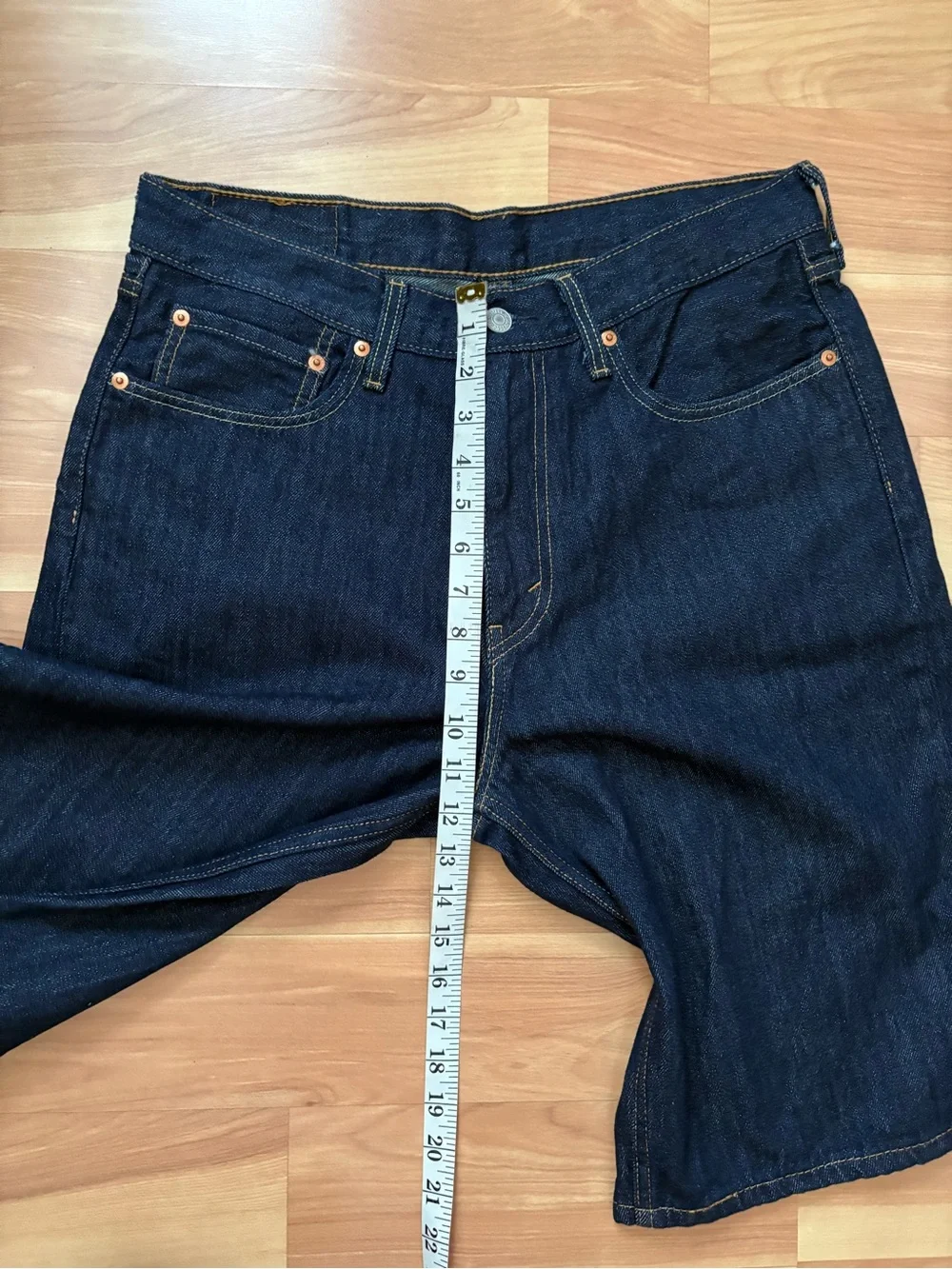 Levi’s Dark Wash 12” Denim Shorts Jorts Size 31 Festival Retro Vintage Style Y2K